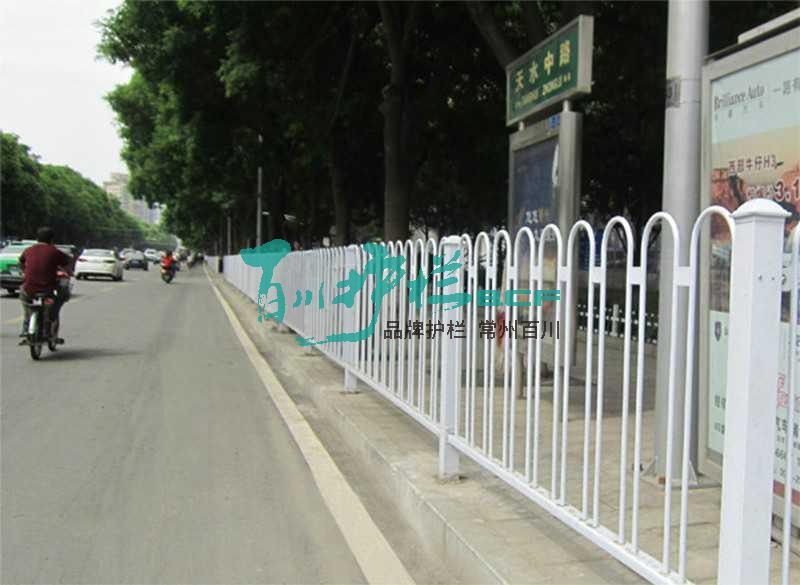 img of 蘭州道路邊緣護(hù)欄工程